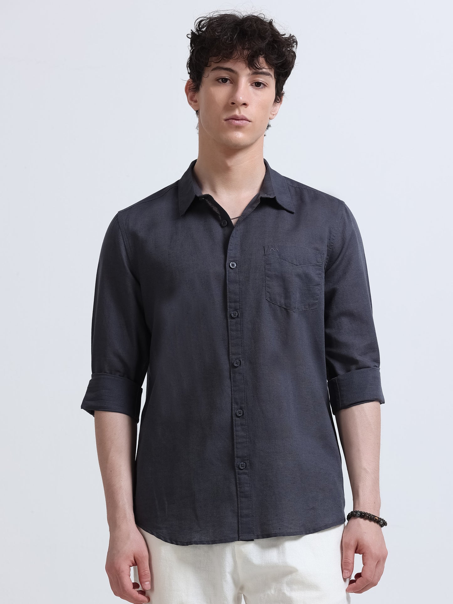 grey shirt